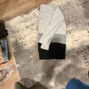 White House Black Market V-Neck Sweater in Gray and Black